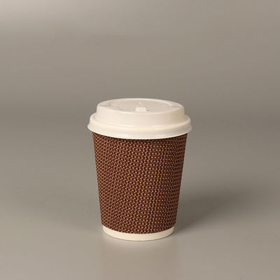 Tazze di caffè di carta eliminabili degradabili di dimensione differente per bere caldo